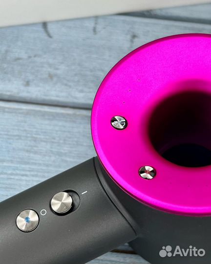 Фен Dyson Supersonic