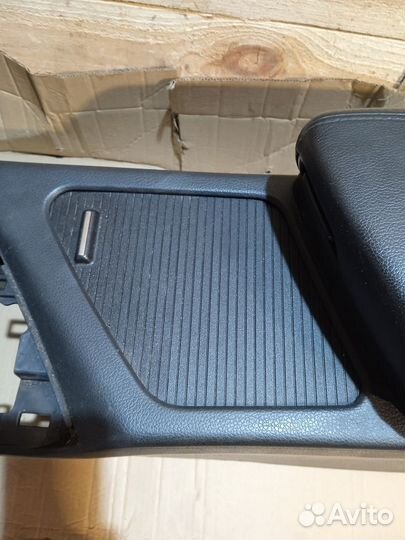 Подлокотник Kia Optima