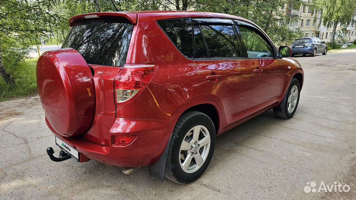 Toyota RAV4, 2008
