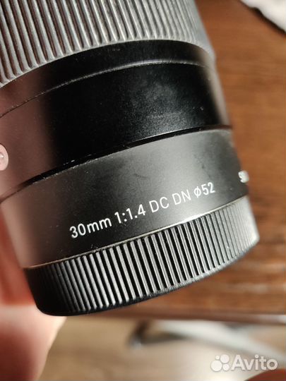 Объектив Sigma 30mm f1.4 Sony e