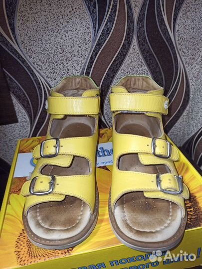 Сандалии для девочки