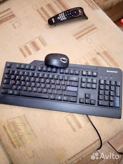 Проводная клавиатура и без проводная мышь