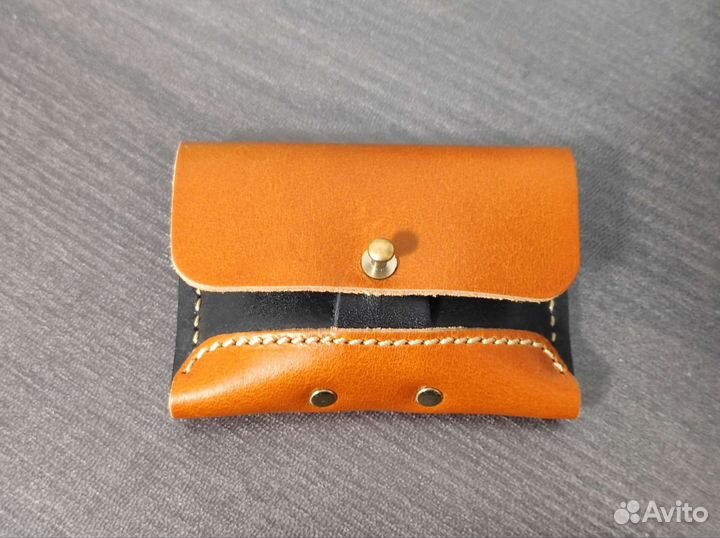 Чехол для наушников кожаный Whizzer