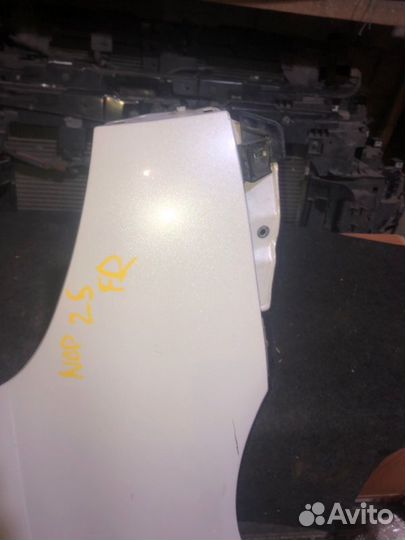 Крыло переднее правое Toyota Funcargo NCP20