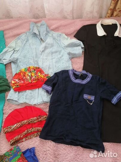 Пакет вещей женский, шапки новые