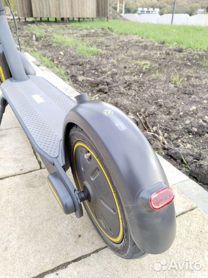 Электросамокат ninebot KickScooter max g30