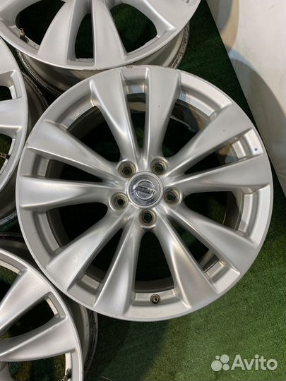 Диски Nissan Fuga R18 5x114.3
