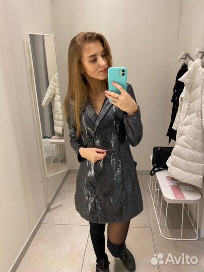 Блестящее платье