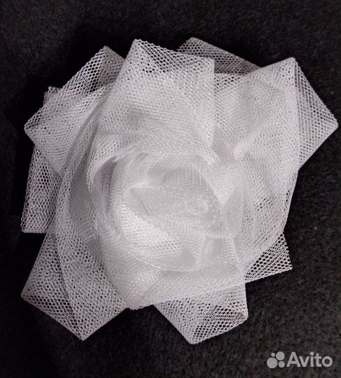 Брошь ручной работы