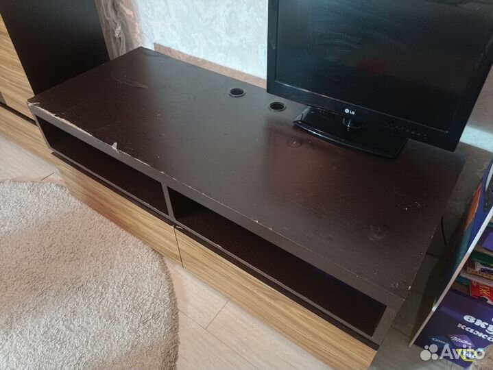 Тумба под телевизор