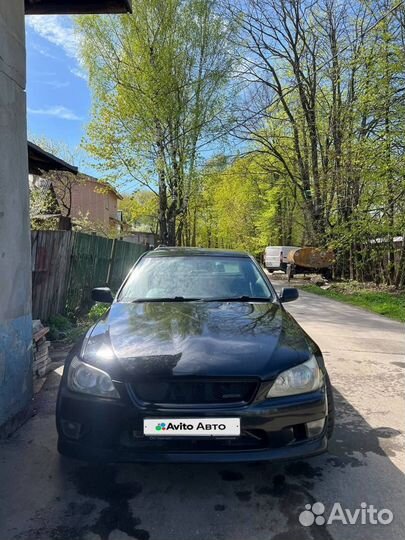 Toyota Altezza 2.0 AT, 2001, 150 000 км