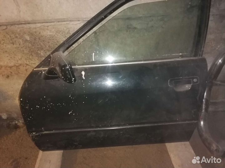 Дверь ауди 80