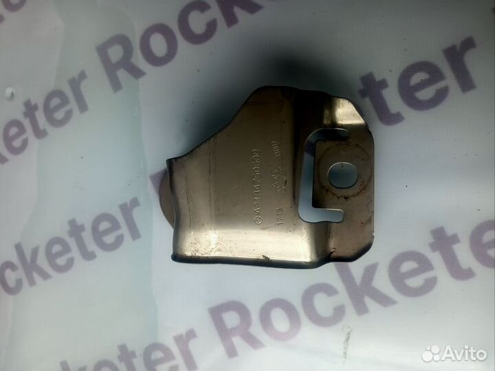 Кронштейн Защита горловины топливного бака Mercede