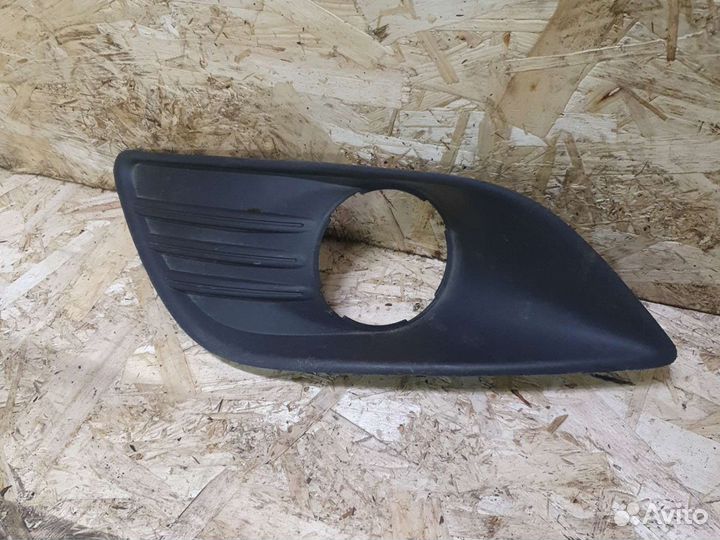 Решетка в бампер правая форд фокус 2 08+