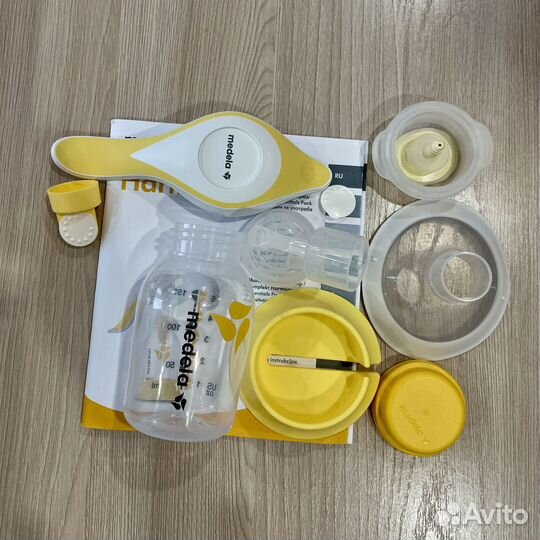 Молокоотсос Medela ручной