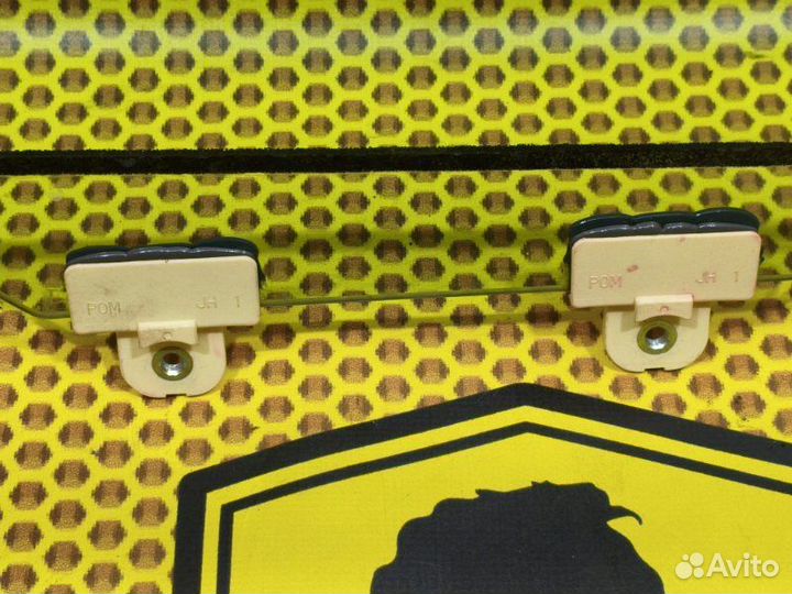 Стекло двери заднее правое Renault Koleos HY0 2TR