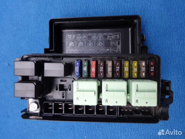 Распределитель под капота Мини Купер Р56 Mini R56