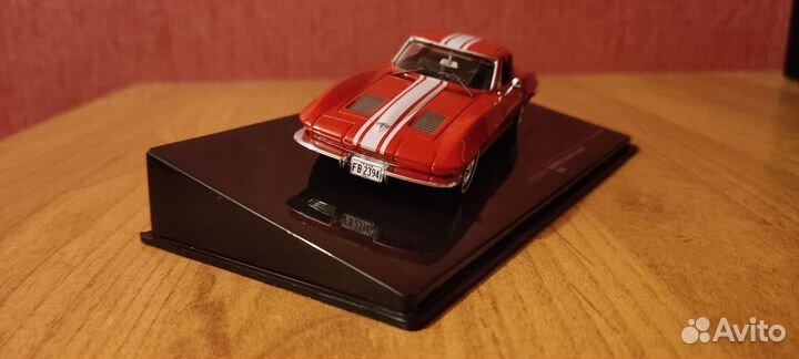 Модель 1/43 Chevrolet Corvette Stingray 1963