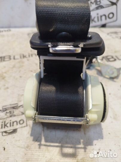 Ремень безопасности задний Mercedes W221 Rest