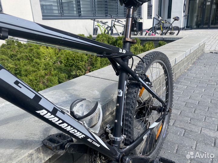 Велосипед GT avalanche 3.0