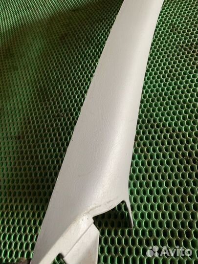 Пластик салона правый Nissan Almera N16 QG15DE