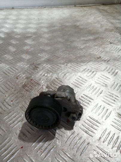 Ролик натяжителя Volkswagen Tiguan SUV czda 2019