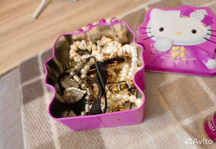 2 сумки+украшения и дневник новый