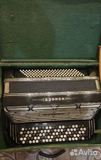 Баян Hohner