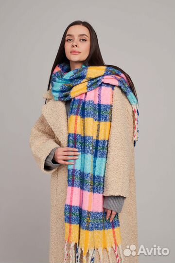 Женский теплый палантин