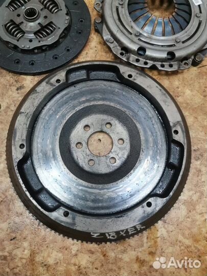 Комплект сцепления Opel Astra H хетчбек 1.8 Z18XER