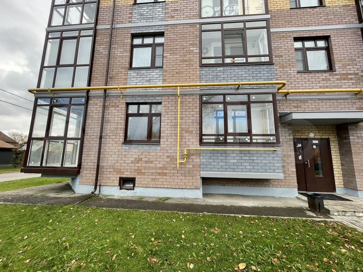 2-к. квартира, 66,5 м², 1/4 эт.