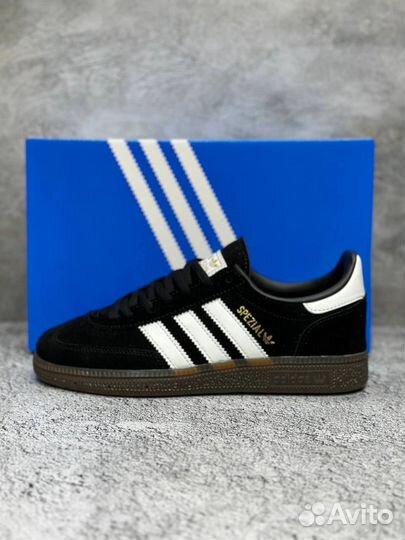 Кроссовки Adidas special