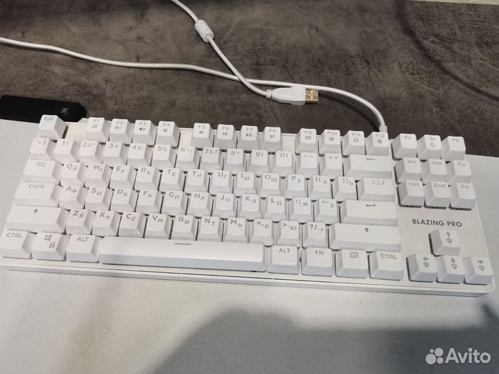 Механическая клавиатура blazing pro white