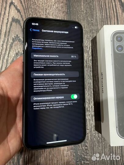 iPhone 11, 64 ГБ