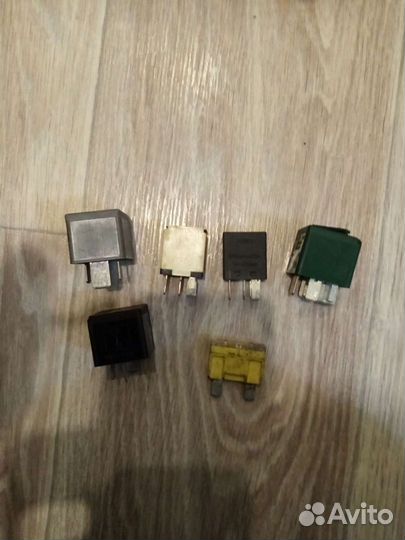 Реле и предохранитель для форд фокус1