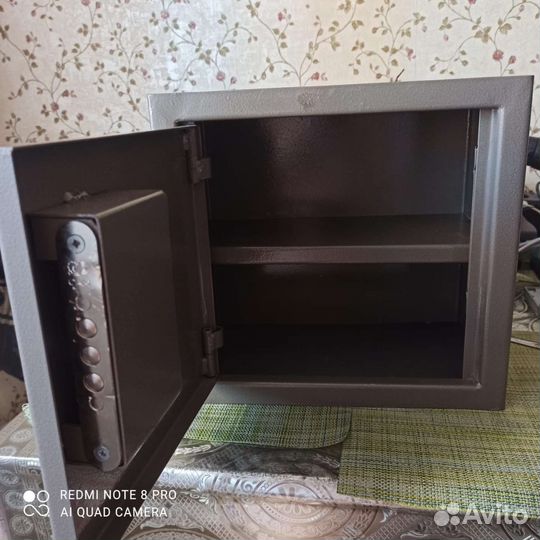 Ящик сейф металлический