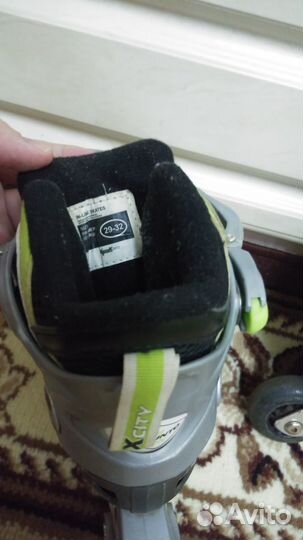 Роликовые коньки