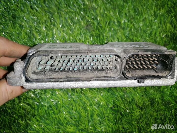 Блок управления двигателем Skoda Rapid