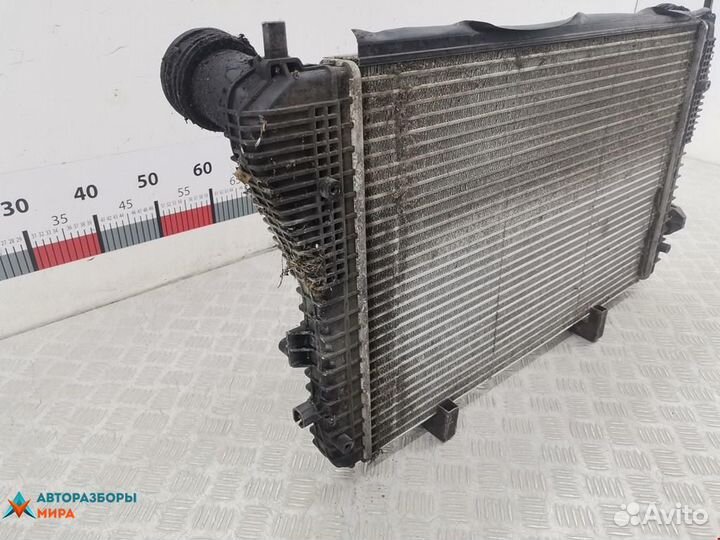 Интеркулер Volkswagen Touran 2004 1K0145803CD