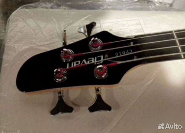 Бас гитара Clevan Чёрная пантера