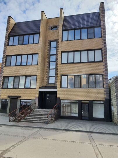 2-к. квартира, 67,7 м², 2/3 эт.