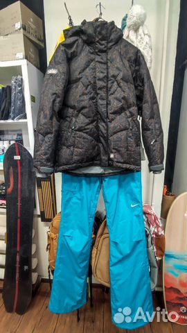 Сноубордичнский костюм пуховик куртка и штаны