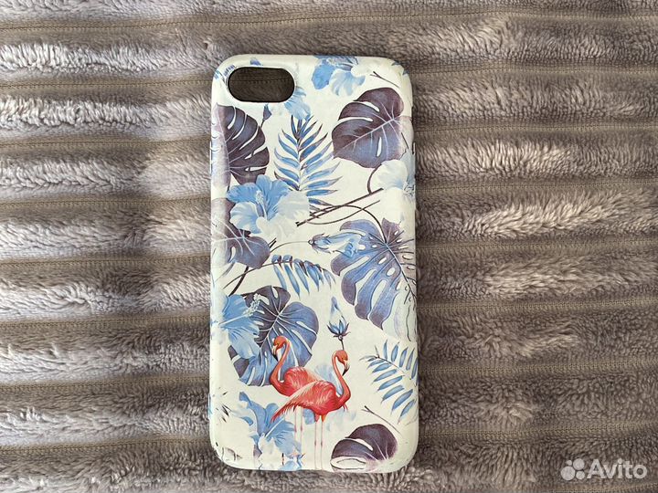 Чехол на iPhone 7