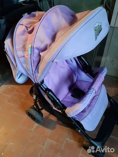 Прогулочная коляска