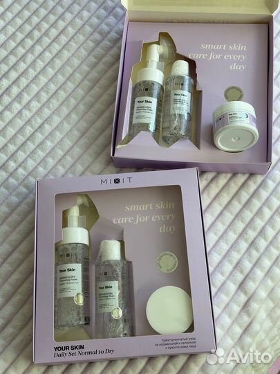 Два набора косметики Mixit