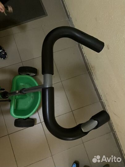 Велосипед с родительской ручкой