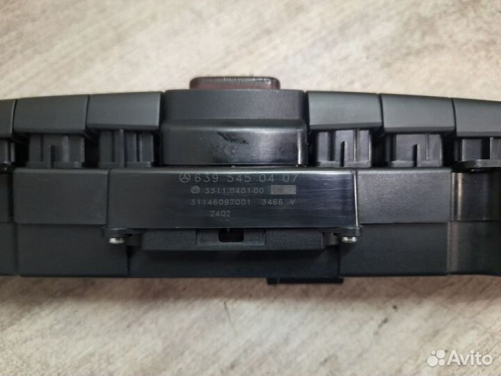 Блок кнопок (аварийка) Mercedes-Benz Vito W639 (20