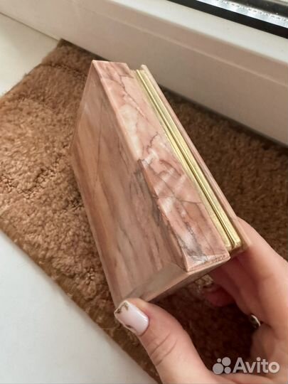 Шкатулка из оникса