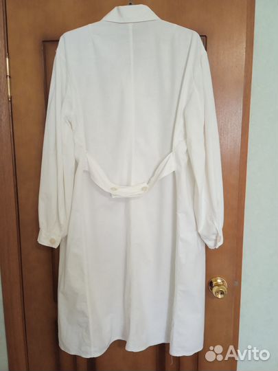 Халат медицинский белый мужской. Размер(52-54)