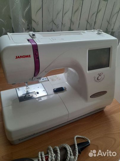 Вышивальная машина janome memory craft 350E